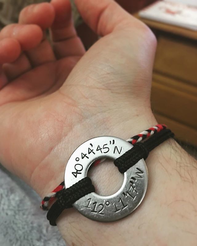 #HappyDays2018 --- 364/365
Super gross and gushy post alert: @kellythebearcat is pretty damn adorable. She gave me a custom bracelet with the exact GPS coordinates for where she first said “I love you” (on the shore of the Great Salt Lake). This girl; sh… bit.ly/2EXynUq