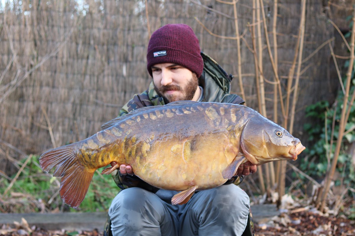 Rowe_26's tweet photo. Hope everybody has a great New Year !
Best Wishes and Tight Lines for 2019 π£
#MainlineBaits #AtomicTackle #NoHype https://t.co/XTME7zPPFS