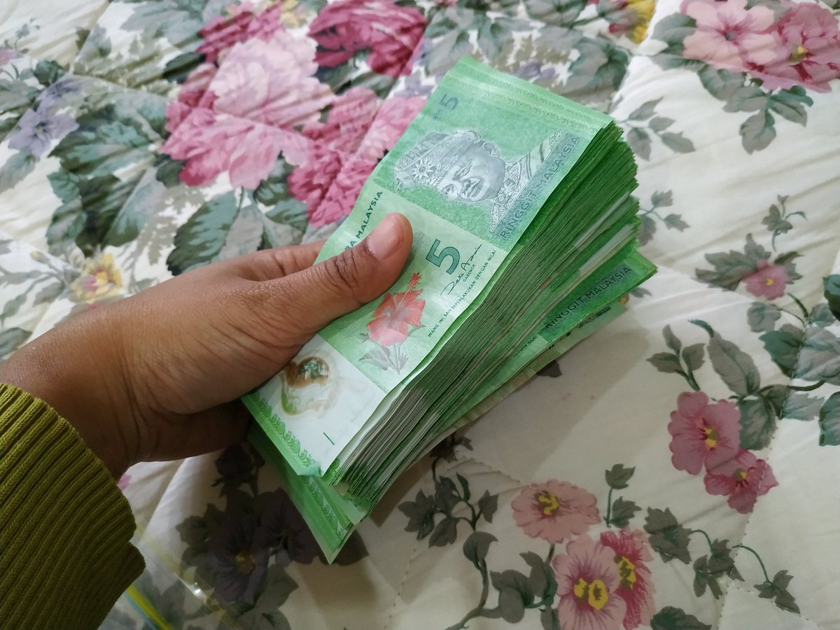 ILICarrieDoll's tweet photo. #rm5challenge #2018savingchallenge #azamtahunbaru
I catalogue each months savings so it's easy to count at the end of the year xD https://t.co/HrpyVMXAVh