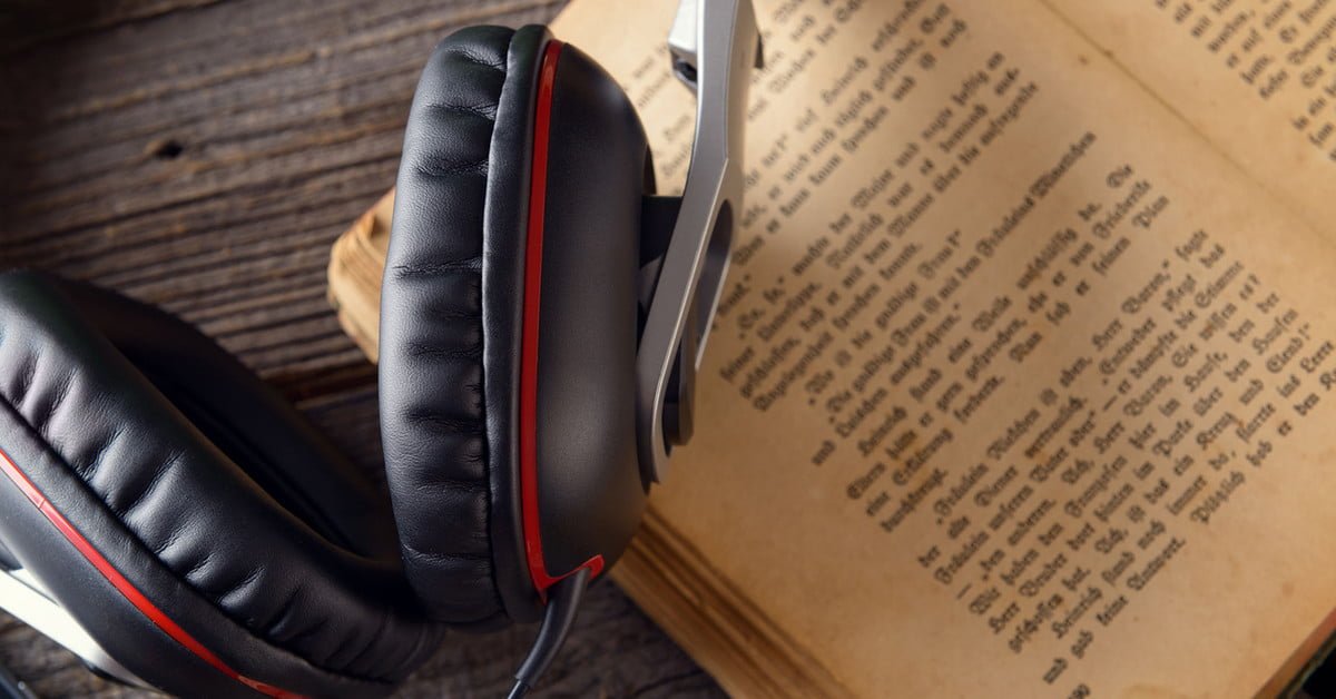demonick's tweet photo. Apple releases six celebrity-narrated audiobooks, and they’re all free https://t.co/wOa7UXW19Q https://t.co/QoA8se7wnH