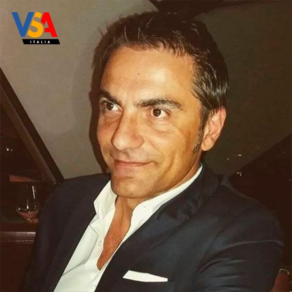 contemax68's tweet photo. Non abbiate paura di vivere e di far vivere,
emozioni, a voi e ai vostri affetti.
Le emozioni ci rendono migliori.
Buon anno!

(Massimo Lico CEO @vsaitalia )

#2019 #buonanno #happynewyear #duemiladicianove #formazione #emozioni #esperienza #divertimento https://t.co/vx019FIrtW