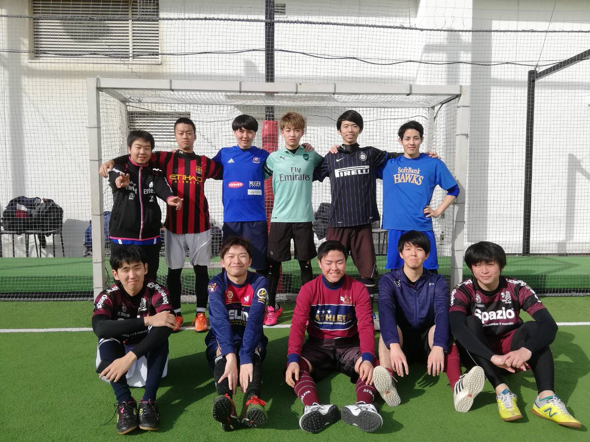 ASkumazzo's tweet photo. 今年もフットサラ町田で蹴り納めしました！！ https://t.co/H9Esl9Oc8C