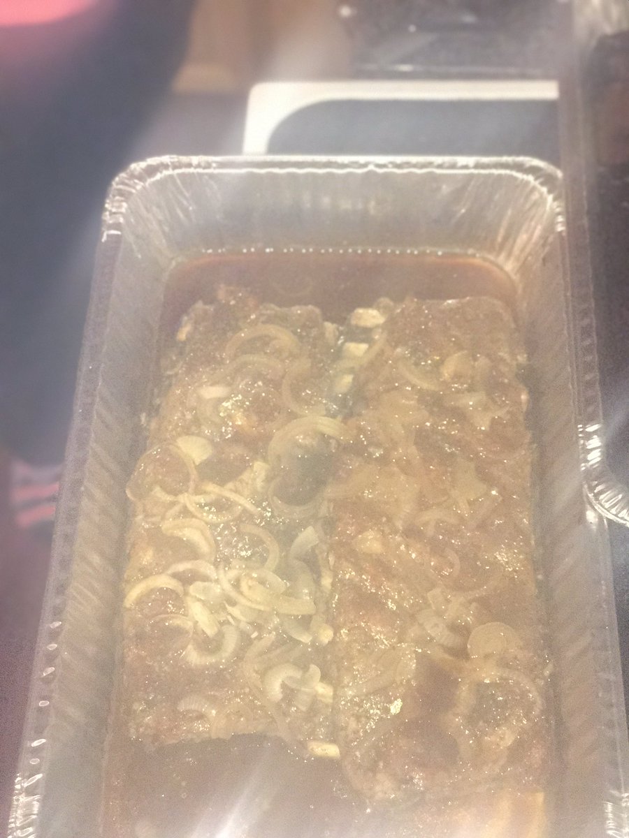 TasteofN's tweet photo. Pork chops😋 https://t.co/Q8kPUI56QB