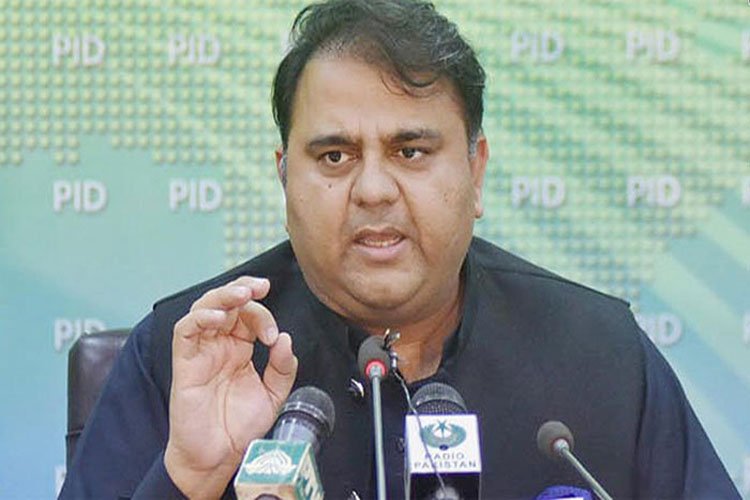 Nawaiwaqt_'s tweet photo. فواد چودھری کی آج کراچی آمد، جی ڈی اے، متحدہ رہنماؤں سے ملاقاتیں شیڈول
https://t.co/0WNxFJh3dK
@fawadchaudhry #Rulesout #Governor #Rule #Sindh @FawadPTIUpdates @MediaCellPPP @PTIofficial @MediaCellPPP #Karachi https://t.co/lgEjWWIGz6
