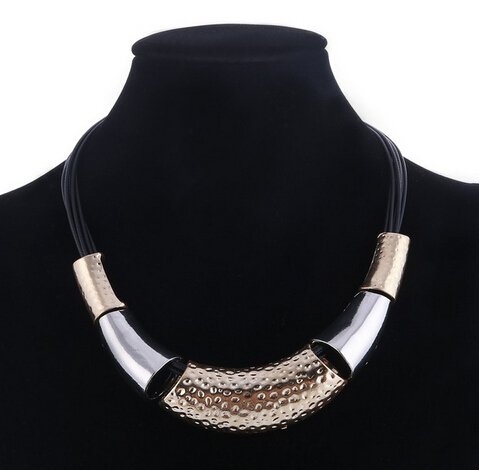 Bewty_Shop's tweet photo. Vintage Big Chunky Necklace for Women...
Don't be out in the cold. Follow FunkyDollar for the best price...
#shopping #ATSocialMedia https://t.co/Ar9ruvSPIC