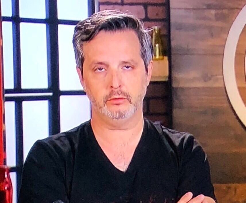 B_Nudo's tweet photo. Cuando es un domingo más en el que no hay eliminación. #MasterChefMx https://t.co/4VJDVNgZ0R