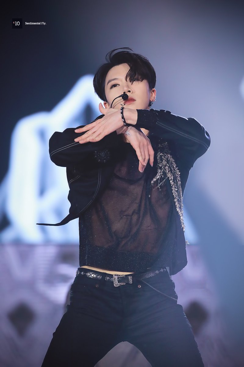 Sentimentalfly's tweet photo. 25/12/2018 #텐 #Ten #เตนล์ #威神V https://t.co/osMj6BIVRy