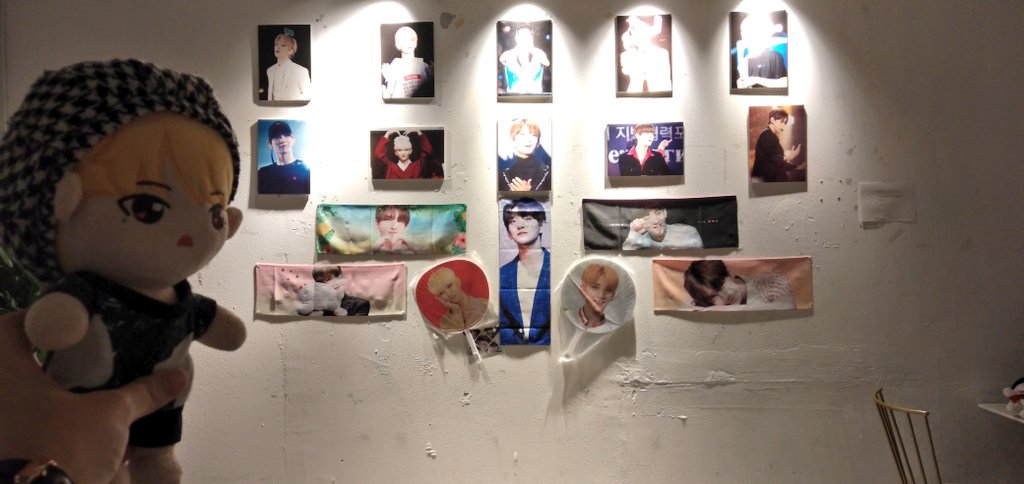 hanhaoeggie's tweet photo. HAOHAO × @shuacafesg 

3 days of shuacafe was rlyrly fun with all my lovely moots 💖 thank you to all the admins for organising this beautiful event and im super proud of yall 💜💖 #1230FORSHUA https://t.co/dfxuS0uylf