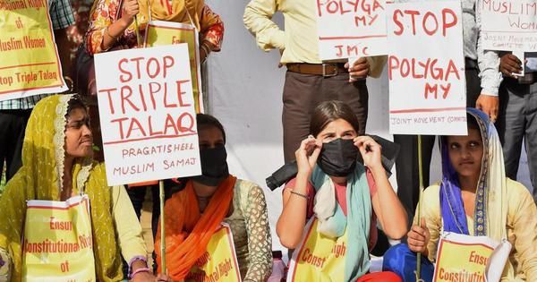 Parliament: Opposition parties meet ahead of debate on #TripleTalaqBill in Rajya Sabha scroll.in/a/907683

#WinterSession