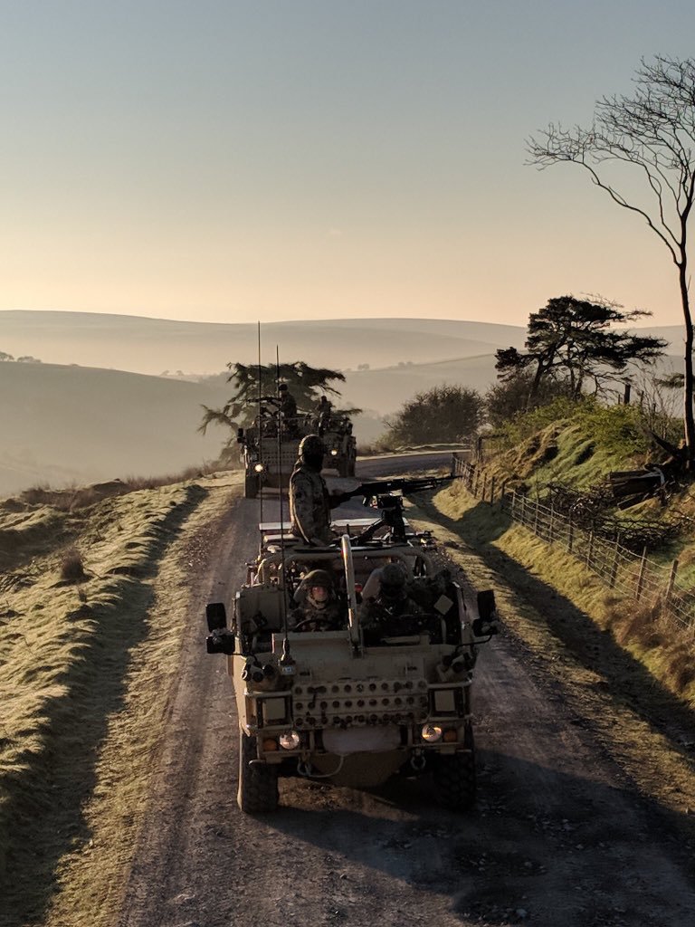 3_rifles's tweet photo. It's been one of the busiest years in recent history for 3 RIFLES, packed to the brim with deployment on exercises and operations around the world as we got to grips with a new role. At every turn our Riflemen have delivered. #swiftandbold #NYE2018 https://t.co/Dojv3ieiGk
