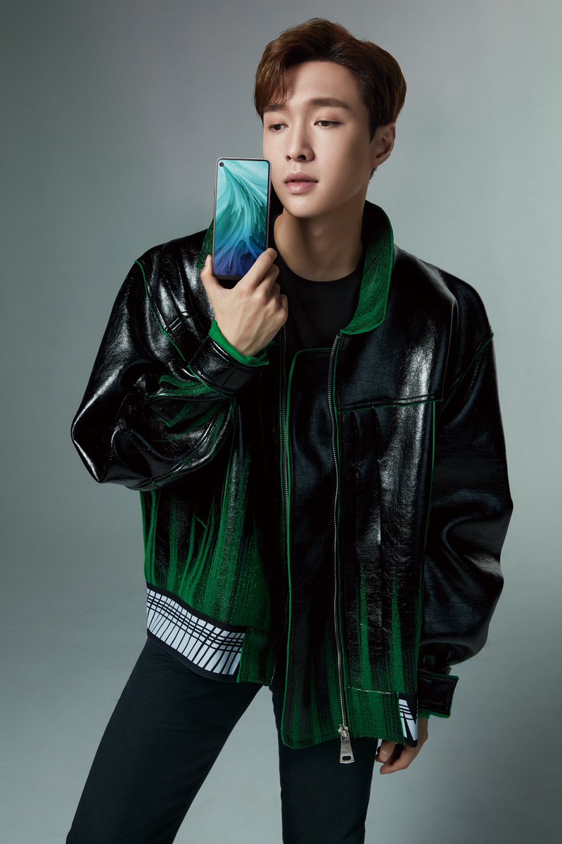 XingPark's tweet image. 181231 Samsung mobile official weibo update 4P 

#SAMSUNG #GalaxyA8s 
#LAY03NAMANANA 
#LayZhangNAMANANA
#producerLayZhang
#LayZhang #อี้ชิง #张艺兴 #Lay #Yixing #레이 #レイ #チャンイーシン #장이씽
@layzhang @lay_studio