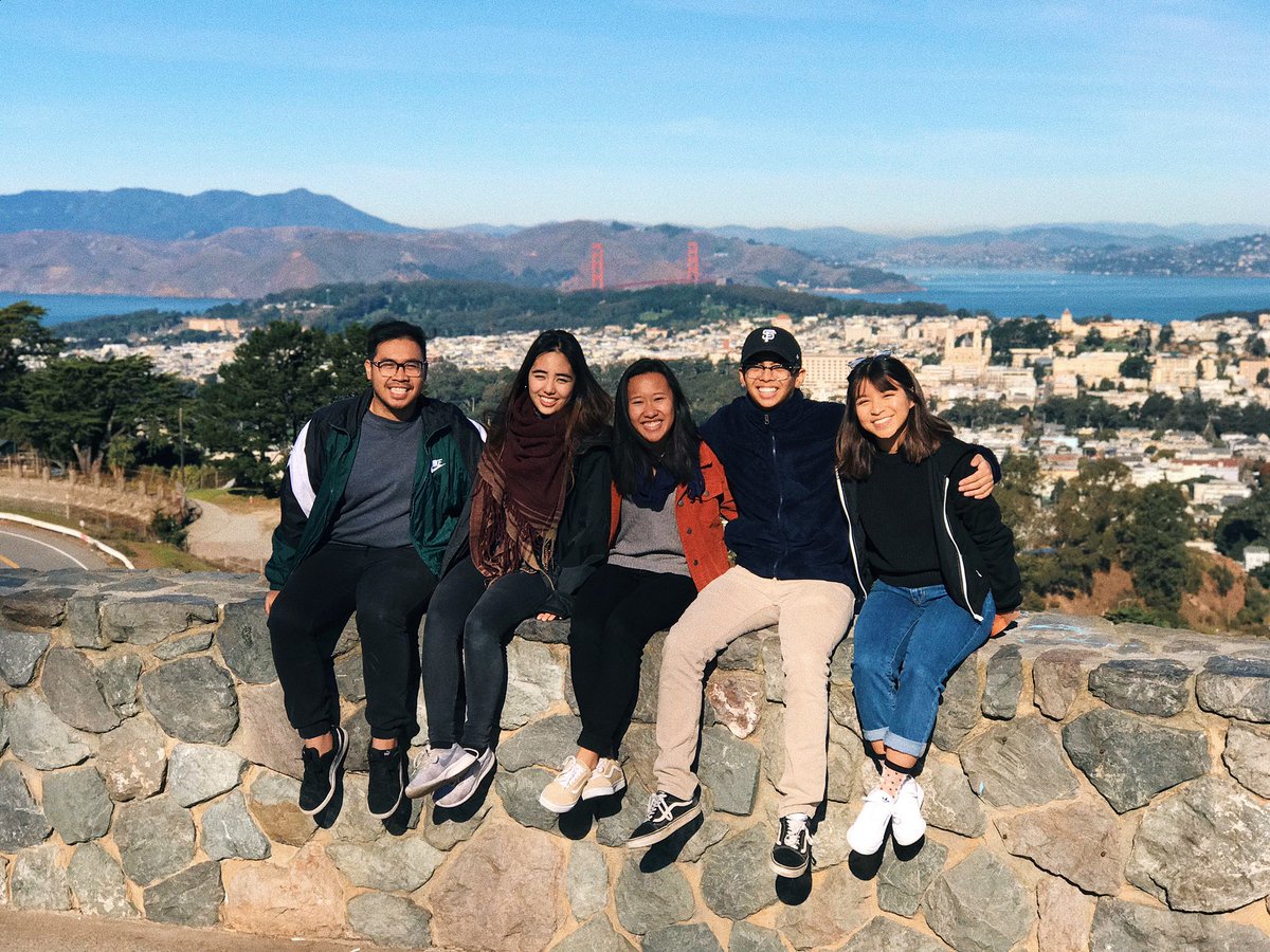 tokkiericka's tweet photo. much needed friend time 🚙🏔🌉 https://t.co/iPu98HMGFr