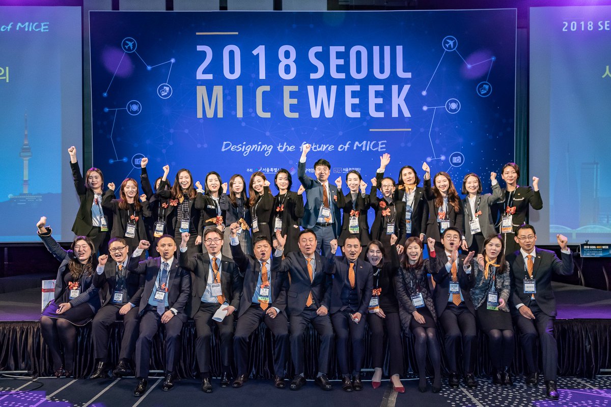 miceseoul's tweet photo. The Seoul Convention Bureau wishes you a Happy New Year! We had an awesome time connecting with #meetingprofs from around the world, our #seoulmicealliance community, and meetings media in 2018. Cheers to an even greater 2019 -- you deserve it! 
#Hello2019 https://t.co/p0bGCPn7kz