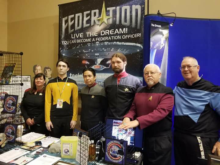 Chillheathenx3's tweet photo. P.S: This thread contains pictures of myself and fellow comrades as well as Starfleet crew members I encountered.
#ColossalCon
#colossalcon2018
#cosplay
#StarTrek https://t.co/xkAU4Caeqo