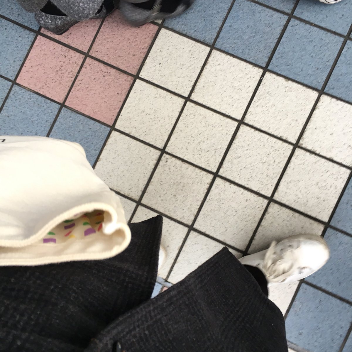 QipHm0's tweet photo. グッツ並んでる🌈
人、多い https://t.co/EDOdYDubDb
