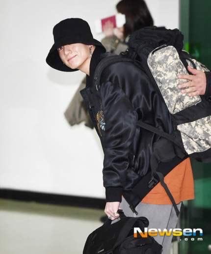 bangtanTaete's tweet image. 誰か服ください
#ARMYYearEndParty 
#armyいいねくれた人フォロー