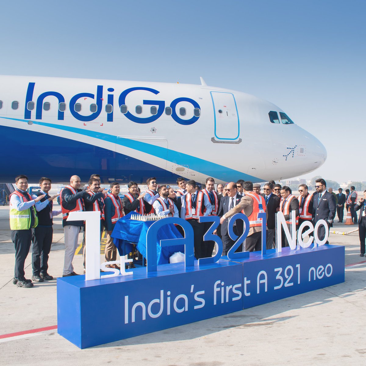 UtkarshThakkar's tweet photo. Some glimpse of celebration with India's first Airbus #A321neo @IndiGo6E #321IndiGo #BigBeginnings #SmileStomeA321
#AvGeek https://t.co/FRGc1Jy8AJ