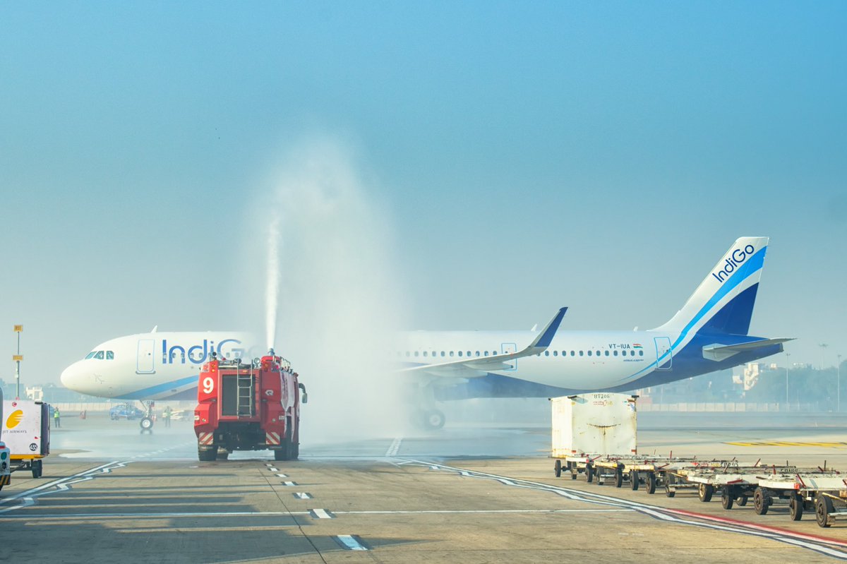 UtkarshThakkar's tweet photo. Some glimpse of celebration with India's first Airbus #A321neo @IndiGo6E #321IndiGo #BigBeginnings #SmileStomeA321
#AvGeek https://t.co/FRGc1Jy8AJ