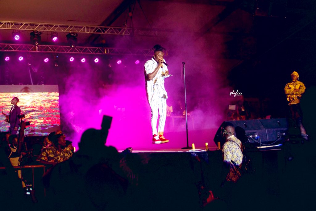 KasanomaGh_1's tweet photo. @stonebwoyb God bless you for putting up such a great show the fantasy #DomeWasFilled well and proper n i still can't get over it. God bless u king 👑 #BhimConcertDEC28 https://t.co/FhSMltJ4aM