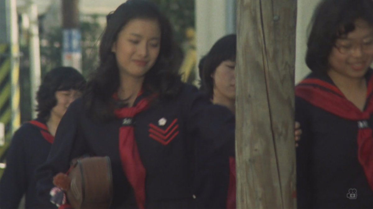 三日画師 やらなくちゃならないことが残っているのに 録画してあった映画 冬の華 を見てる 主演高倉健 ヒロインは池上季実子 倉本聰が山口百恵の出演を念頭に脚本を書いたが ホリプロが断るという大チョンボで ちょっとした騒動になったことで知