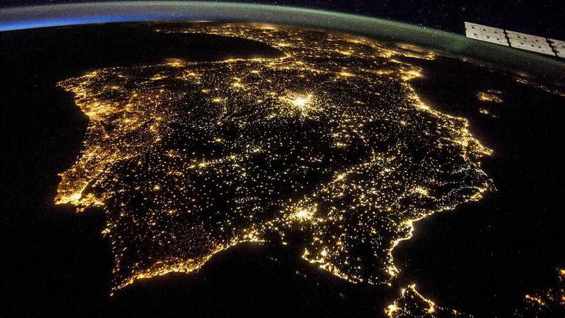 history_topics's tweet photo. Superando los 20.000 visitantes, este ha sido el apartado del blog + visitado en 2018: https://t.co/5YAebEP0qW @vialap69 @Lola_Alberdi @enlavicaria @J_Cogo @juanjonerv @lc_pastor @dsobrino @iesifach @lforteam @kike_morales_ @DaniQRamos @rom_krmn @javidelacruz @VirBMartin @ticitec https://t.co/1o76Lw2oir