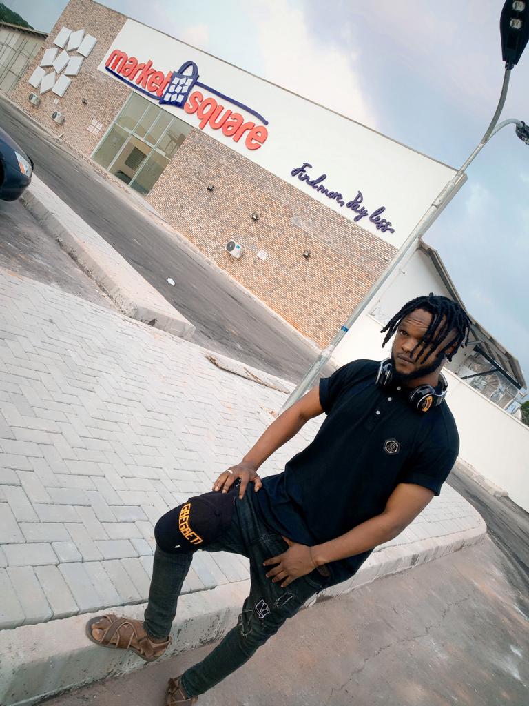 itz_femilee's tweet photo. O'LORD I CAN'T THANK YOU ENOUGH FOR THE GIFT OF LIFE, EVEN IN MY UNFAITHFULNESS YOU WERE FAITHFUL
All Glory belong 2U
🙏
SEE U ALL IN 2K19 WITH LOVE &amp;PEACE

____________________
#DerokArtistofthemonth
 #gbegbetimovement
#killme  #hitwonder #gbegbeti #femilee #manlike #energygod https://t.co/8AVgN7dEmn