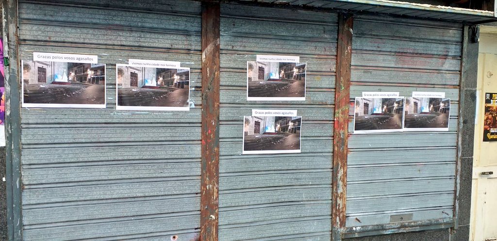 Empapelan o atrio da Concatedral con carteis antibotellón: unha asociación veciñal denuncia que os consumidores de bebidas ensucien esta histórica praza do casco vello de Vigo: lavozdegalicia.es/noticia/vigo/2…