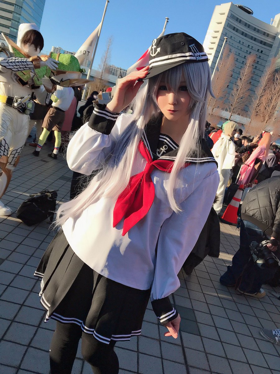 ezrealtan's tweet photo. Comiket 95！
ｐ１　薬売りさん！
ｐ２　響！第六駆逐隊最高！
ｐ３　桃喰綺羅莉@ahanechan 会長！
ｐ４　soldier76 @mikeejustice "I've got you in my sight!"
#コスプレ
#C95 https://t.co/sNimhhfb6L