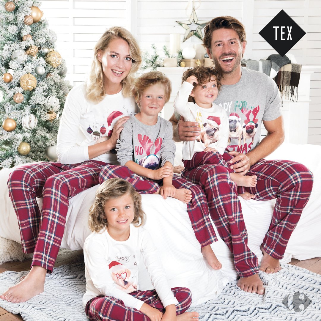 CarrefourES's tweet photo. #Navidear🎄 es ir conjuntados toda la familia con los pijamas de  #CarrefourTEX 😊 >> https://t.co/wSidO8sBmY https://t.co/Wo05UyQ9lK