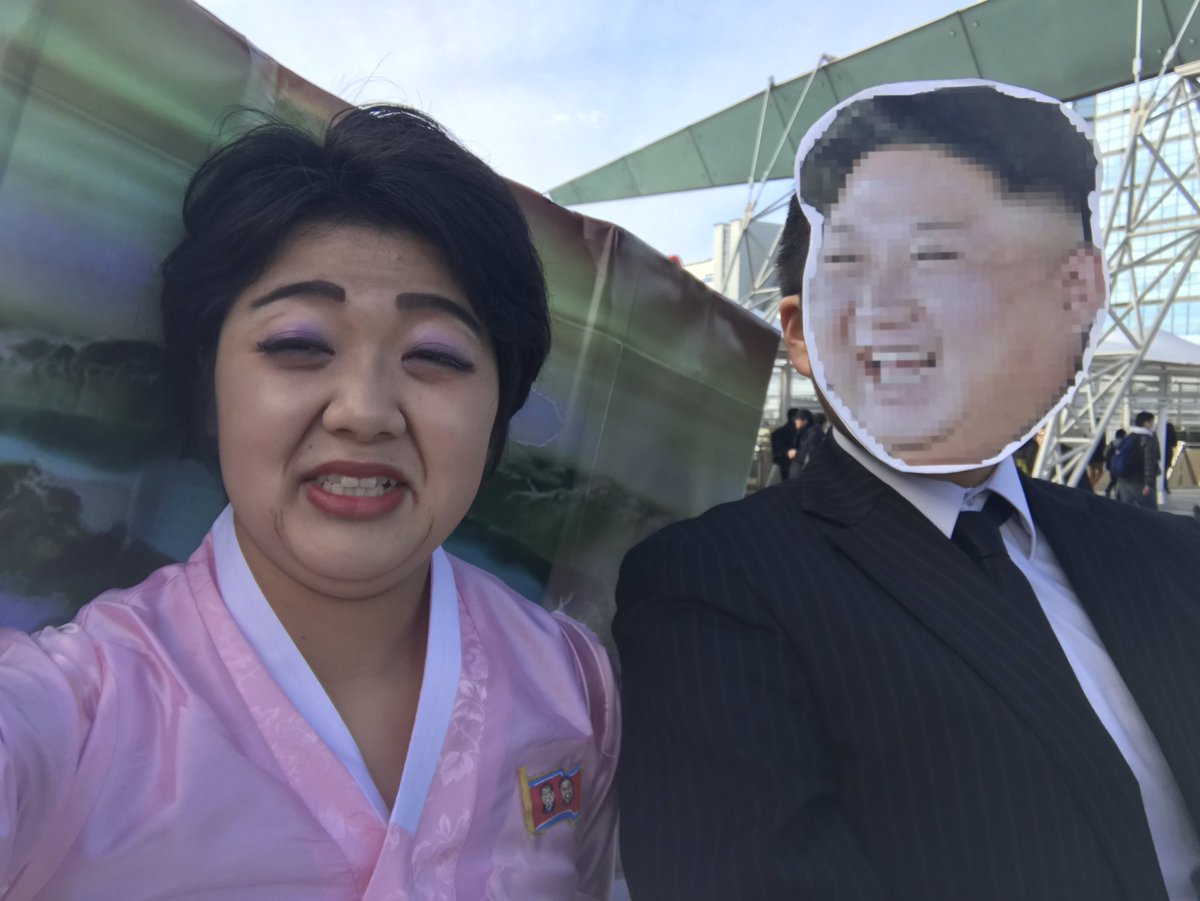 ヘルシア 北朝鮮の名物アナウンサー 李春姫さんのコスプレをしていました 正恩さんとの北朝鮮併せすんごく楽しかった 不敬罪 消されないように強く生きていきます 撮影してくれた皆様 気づいて笑っていただいた皆様 本当にありがとうございました