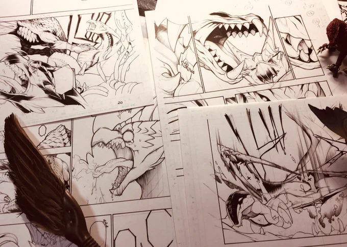 描き納めとは程遠い状態ですが o0(去年も似たような感じだったな…)
今年も一年ありがとうございました。年越し後も暫く原稿大乱闘ですが来年もよろしくお願いします。良いお年を〜! 