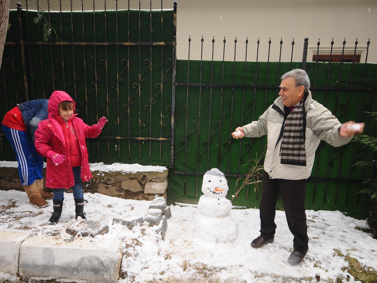 Çocuklarımıza 'kar kadar beyaz' bir geleceğin müjdecisi olsun 2019.. Nice yıllara..
