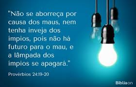 Feliz Ano Novo Amigos e Seguidores!
Muitas alegrias, paz, saúde e realizações sempre!