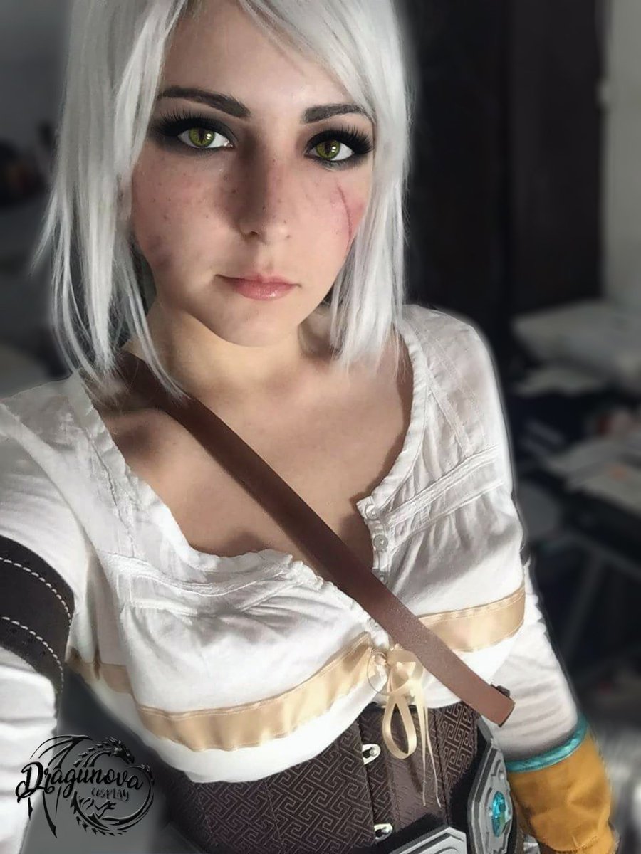 Ciri ♥certainement le cosplay que j'ai le plus porté en convention et celui que j'ai le plus modifié !!