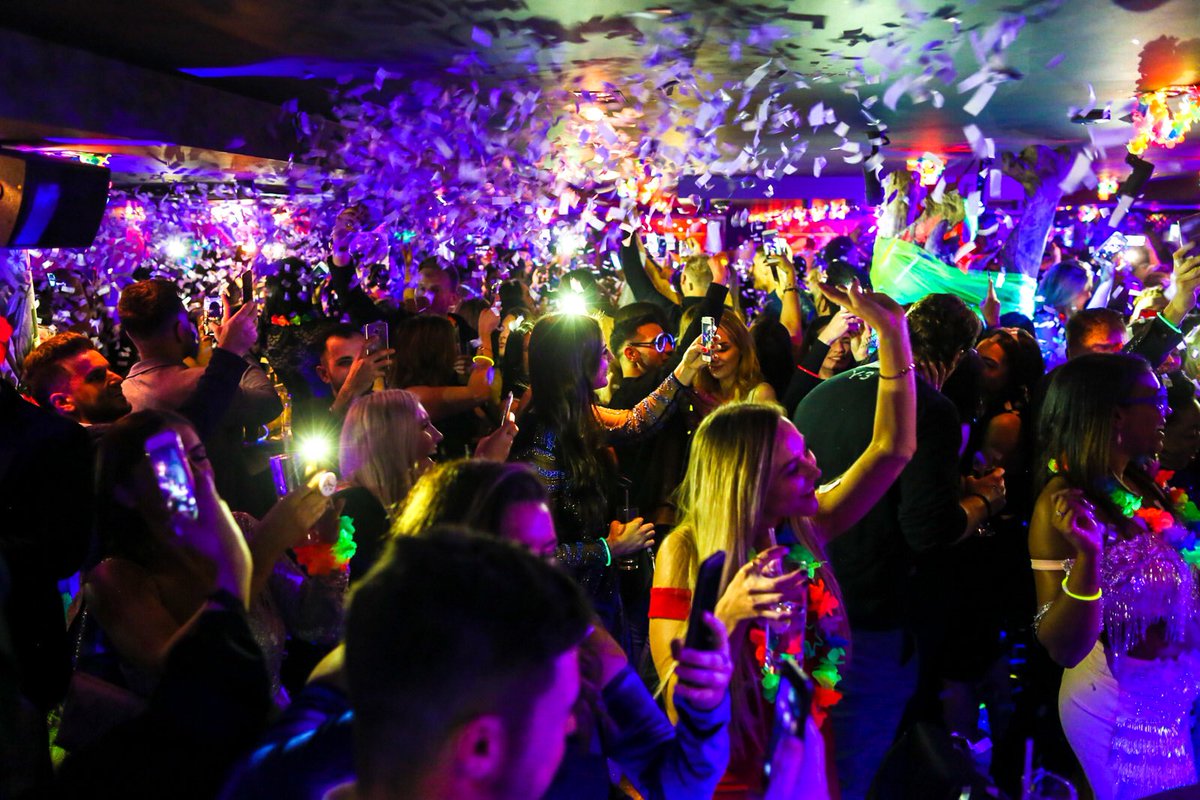 Almost time. Get ready for this one 💪🏽🙌🏽👌🏽 <a href="/panaceamcr/">Panacea Manchester</a> #NYE #Manchester #party