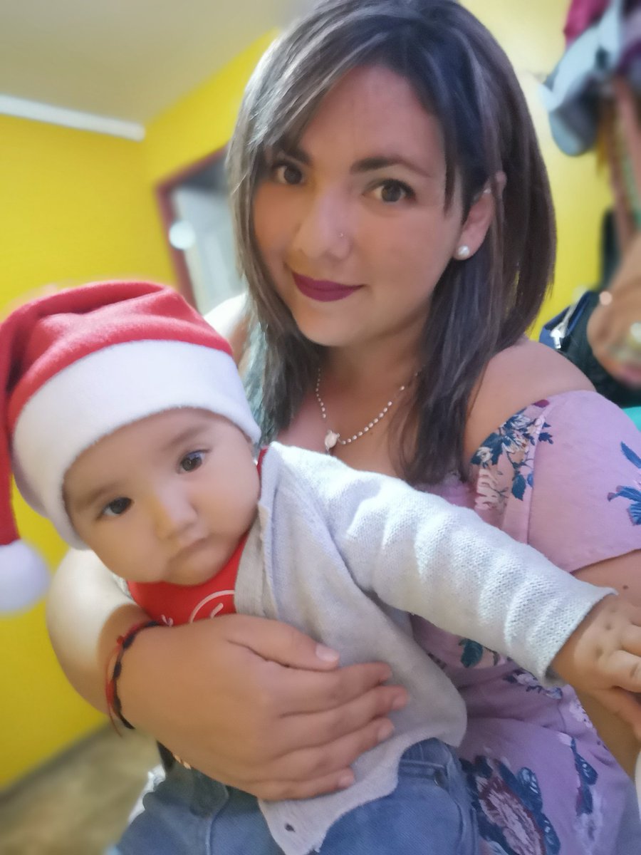 franklugR's tweet photo. Feliiiiz año nuevo les Deseamos con mi gordito... Desde Arica 💕💋
@MuchoGustoMEGA  #AñoNuevoMG https://t.co/npR1EwPHNg