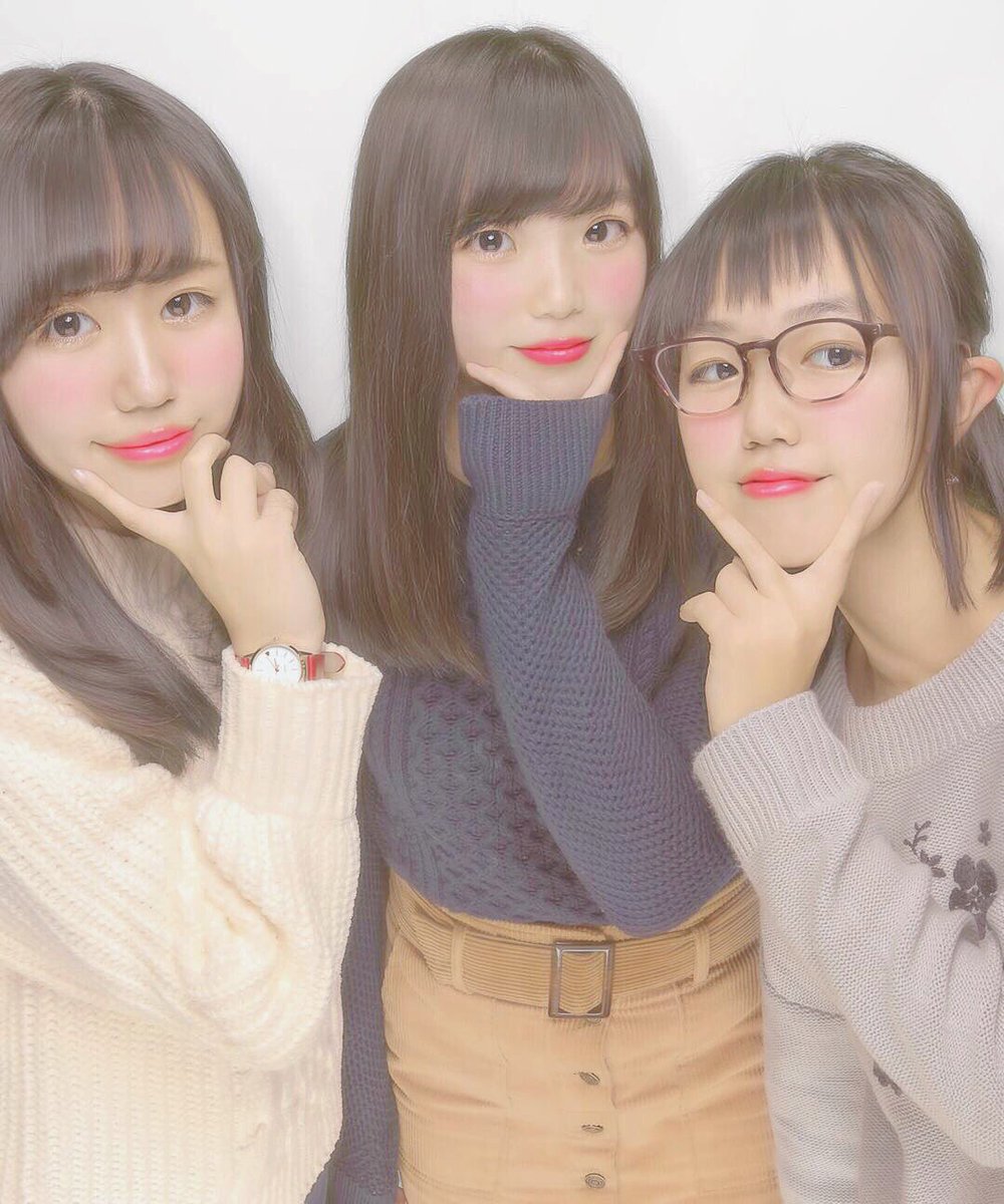 morimoto608's tweet photo. ２０１８年らすとは桶谷と浦田の３人で
コリアタウンと阿倍野行ってきた☃️

安定のばかさで笑い止まらんかった爆笑
お揃いのパスケースも買えて大満足◎
めちゃ楽しかった！！だいすき！！
よいお年を〜☀️ https://t.co/1wheEWEQme