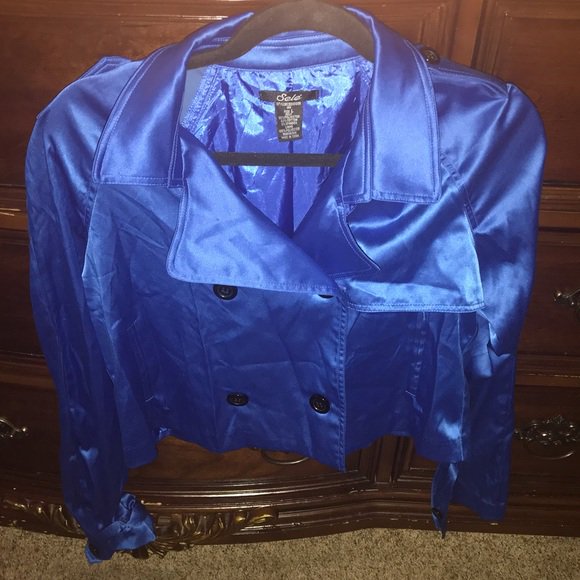 DCSnebfan1's tweet photo. So good I had to share! Check out all the items I'm loving on @Poshmarkapp #poshmark #fashion #style #shopmycloset #sele #juliajordan #lee: https://t.co/pYjqaqFEAq https://t.co/5yst8dgP96