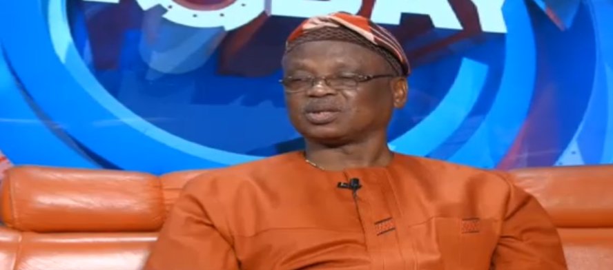 galaxytodaylive's tweet photo. #GalaxyToday, Guest in the Studio, is the Lagos APC, Vice Chairman https://t.co/JyCi7x8V2u