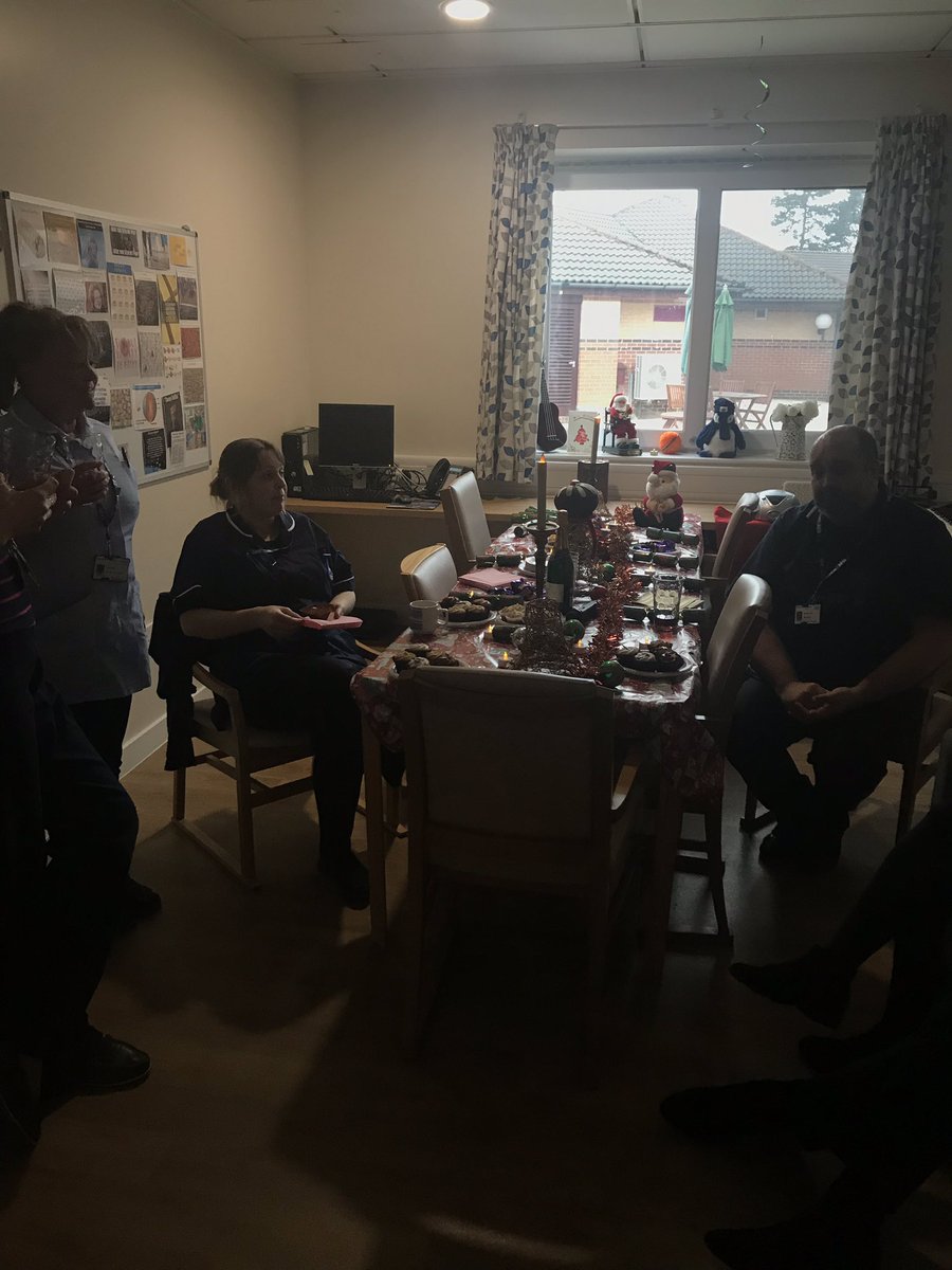 Slice of Nice with Stewart House and Mill Lodge dedicated staff who have supported our patients wonderfully over the festive holiday a chance to say thank you and relax with a cuppa and slice of cake 🧁
