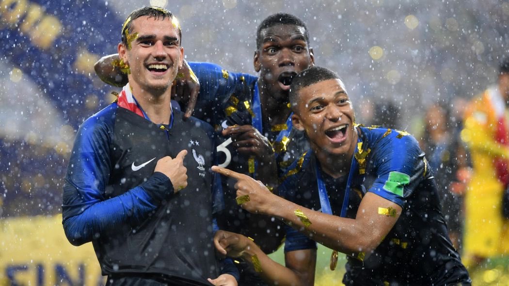 FrancoisLbt's tweet photo. #MonAnnéeFoot2018 🇫🇷⭐️⭐️ https://t.co/5kIA2QatOt