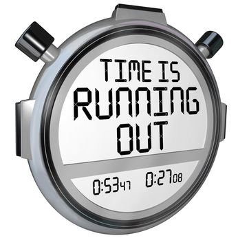 TELC_UK's tweet photo. This year is almost over. We're running out of time ... let's celebrate this last day. #englishschool #learnenglish #london #newyear #telcuk https://t.co/zm4gHIEM50