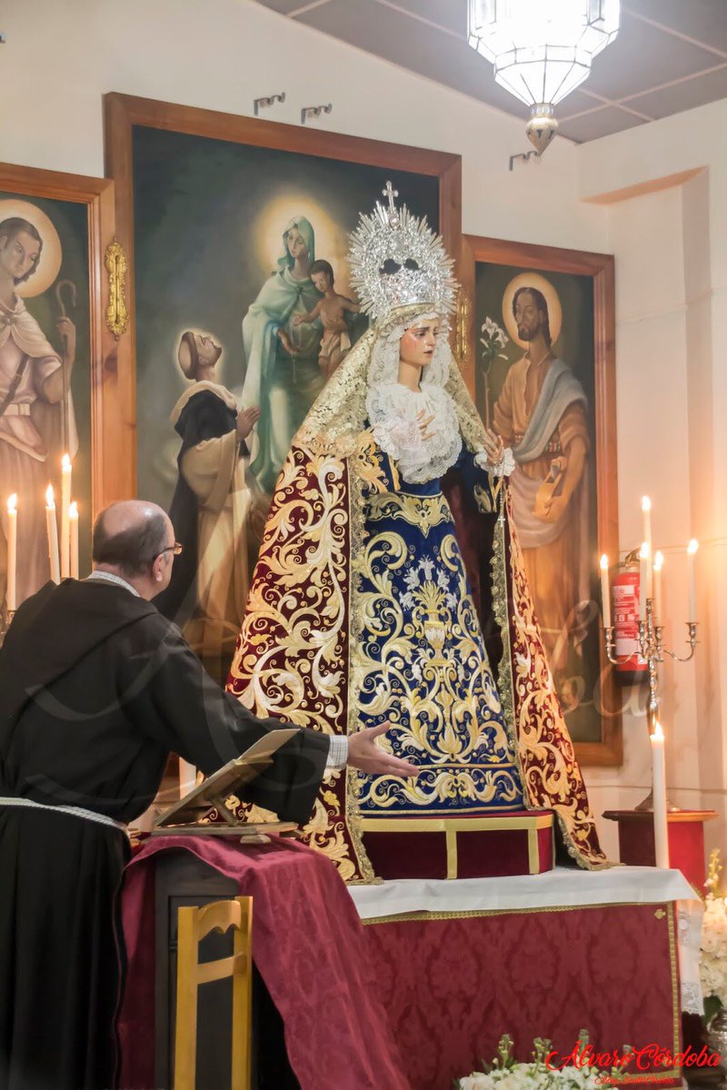 gdlavictoria's tweet photo. Quizá sea uno de los actos más emotivos del año y a su vez, histórico. Fray Ricardo felicitaba a la Victoria el pasado 23 de Diciembre a la medianoche... #victoriaCordobesa #Victoria2018 https://t.co/1FmEABXgIJ