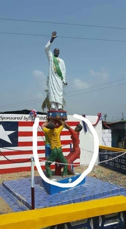 liberian_tyo's tweet photo. Summary of this Government in one pic.
#glorification #livingwithimpunity #Liberia https://t.co/VwAtA1bMj2