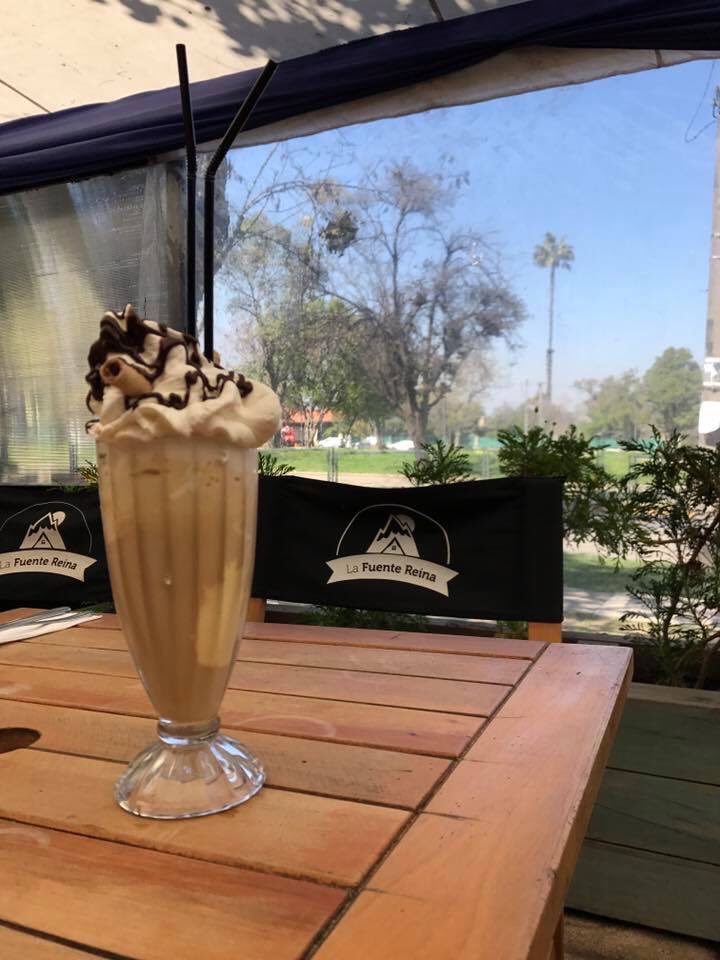 Este 31 de diciembre estamos abiertos como siempre desde las 7:30 de la mañana, pero OJO sólo funcionaremos hasta las 16.00 horas. 
No tendremos menú de almuerzo, ni las promociones en la tarde. 
Mañana 01 de enero, abierto desde las 9:00 am.