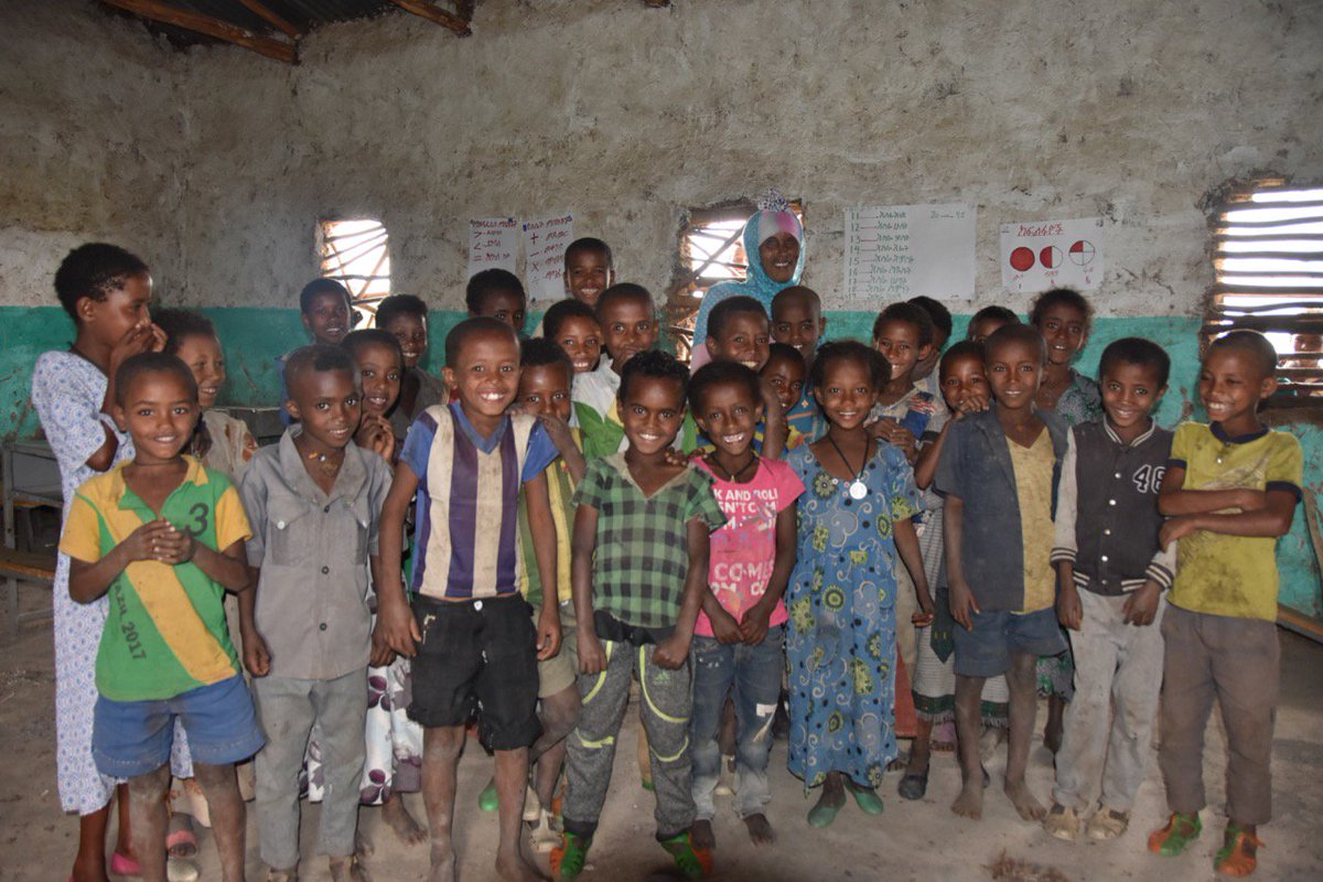 EthiopiaFutures's tweet photo. A Very Happy New Year to all of our supporters! Please help us to change the course of 500 kids lives in 2019. @lemnsissay @linkethiopia @EthioEmbassyUK #2019 #school #education #ny #newyear #gendit #ethiopia #poverty #resolution #helpingothers #educating #lifechance #lifechance https://t.co/ThlSarPQGa