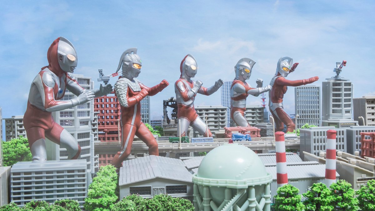 アルティメットルミナス＆ストラクチャーだけでジオラマ。ゾフィーだけ