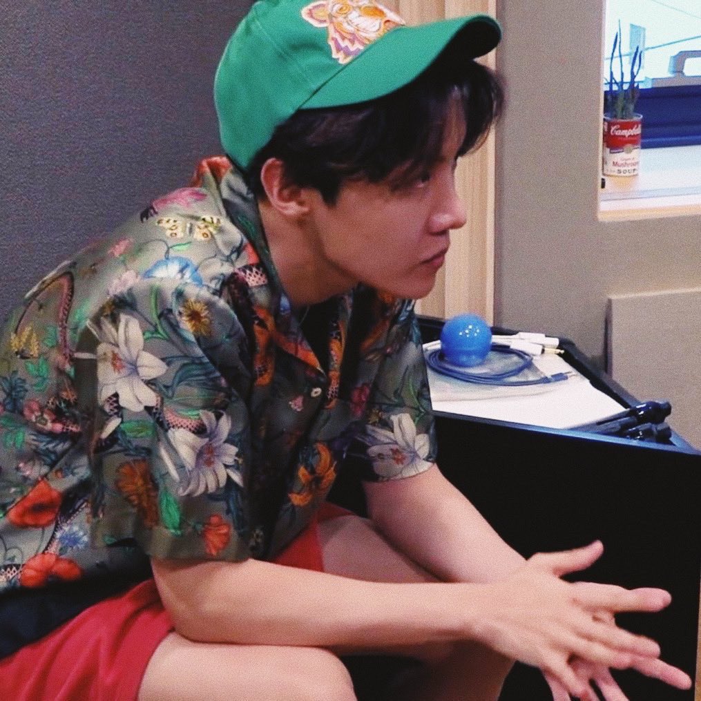 topjhopedaebak's tweet photo. พี่ดุนะ หนูไหวเหรอ https://t.co/gZtWHM5K62