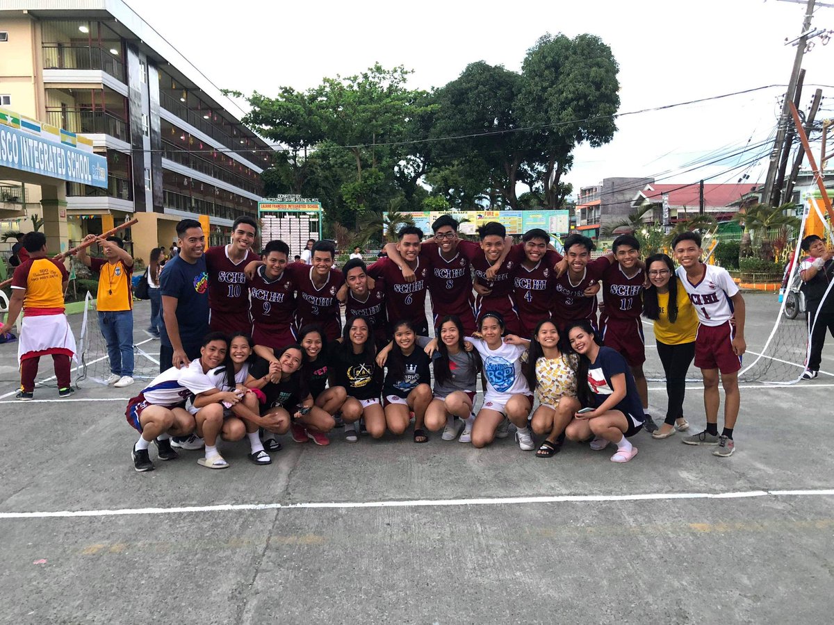 KlydePainor's tweet photo. It was a victorious year! Before this year ends, I wanna say thank you to the people who thrived with me this 2018! I love you all! #Belardo💙 #SciHiBSP⚜ #SciHiVT🏐 #TeamDyaro✒ https://t.co/ATqBVUMPHf