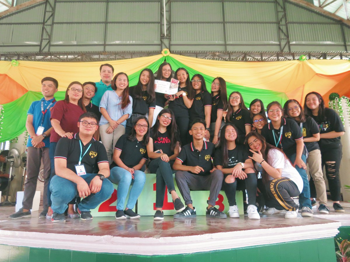 KlydePainor's tweet photo. It was a victorious year! Before this year ends, I wanna say thank you to the people who thrived with me this 2018! I love you all! #Belardo💙 #SciHiBSP⚜ #SciHiVT🏐 #TeamDyaro✒ https://t.co/ATqBVUMPHf
